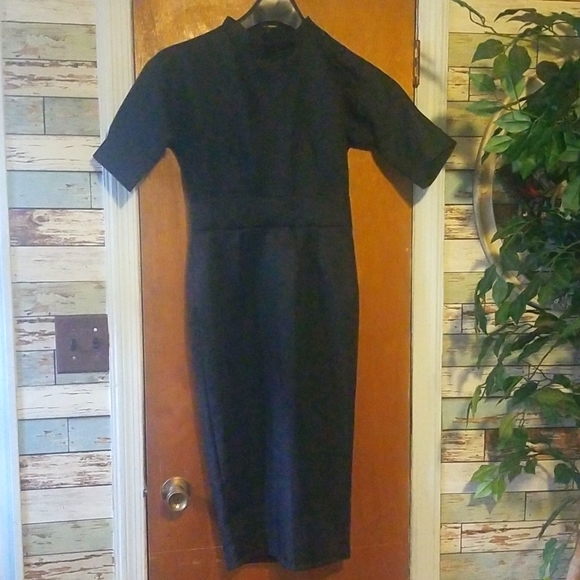 Structured Black Dress with Shoulder Button Detail - Size S - Picture 1 of 3